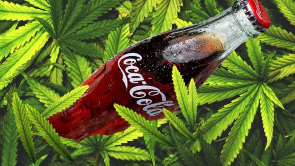 Coca-Cola estudia crear una bebida con un compuesto de cannabis