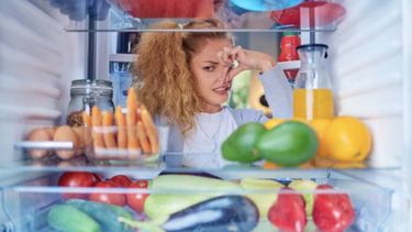 Cómo sacar el mal olor de la heladera en minutos Cómo sacar el mal olor de la heladera en minutos