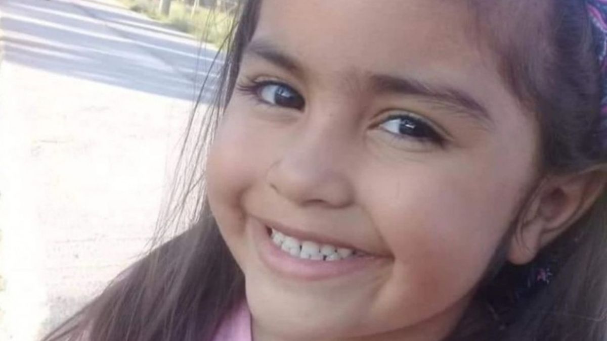 La mamá de Guadalupe Lucero aseguró que la calza encontrada no pertenecía a su hija.