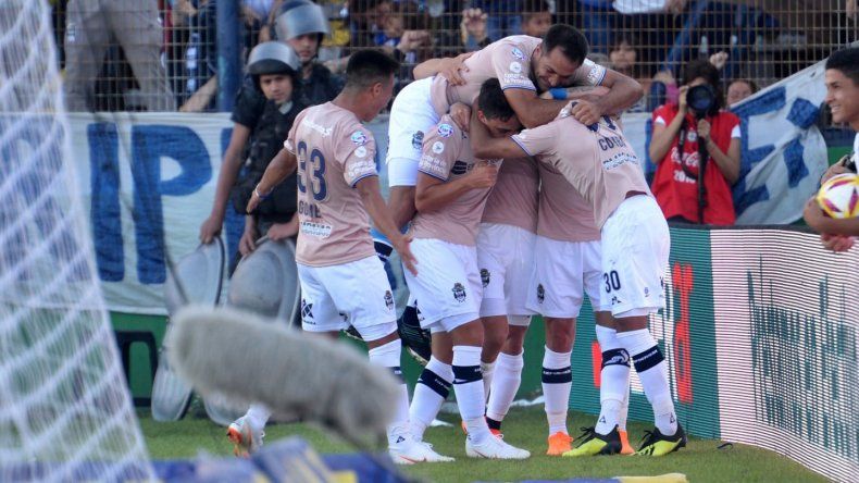 Boca cayó con Gimnasia de La Plata en el bosque