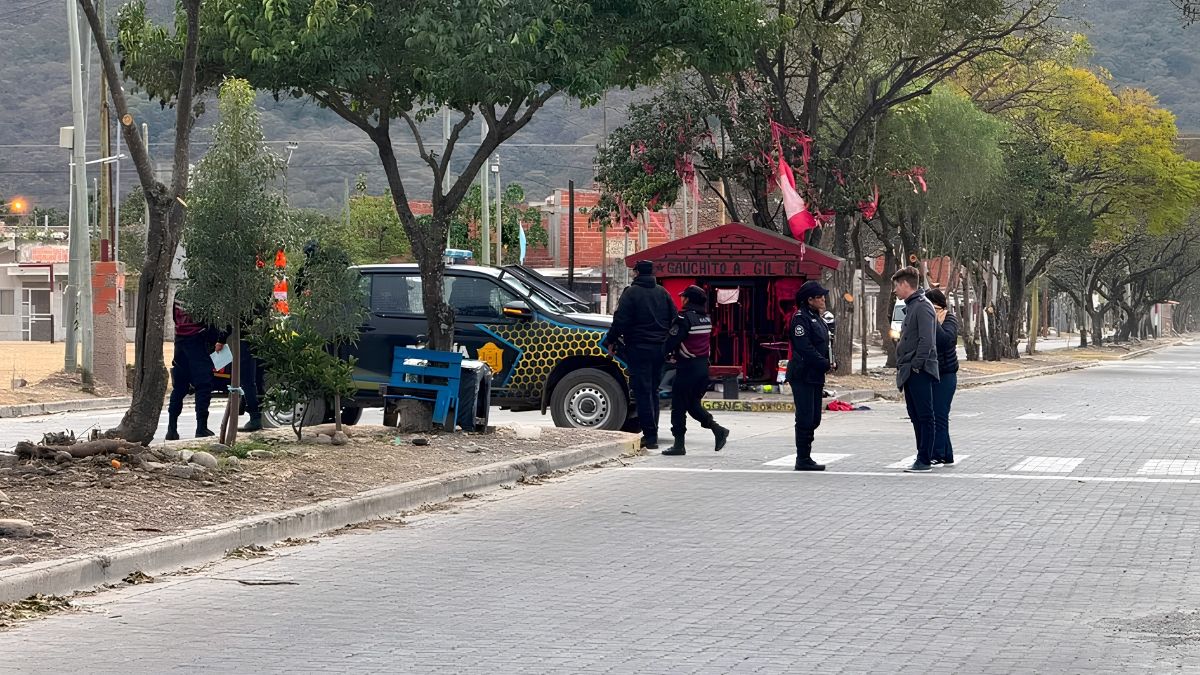 Salta: encuentran muerta a una mujer en una casilla del Gauchito Gil (Foto: Informate Salta).