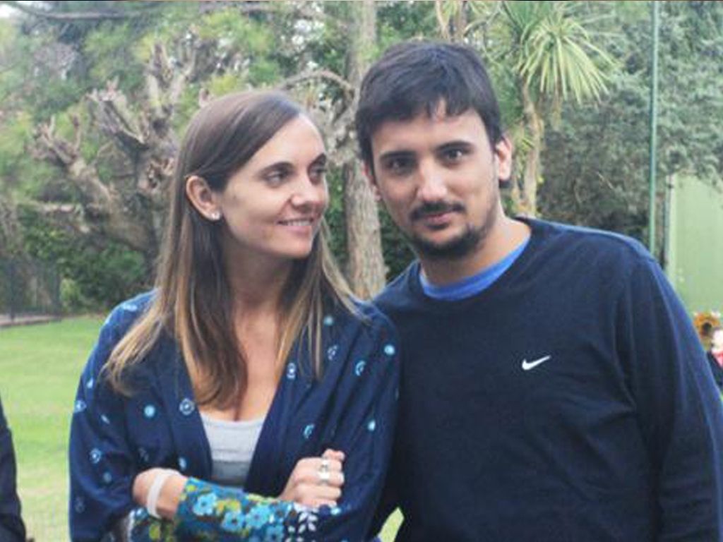 Ella le propuso casamiento a él