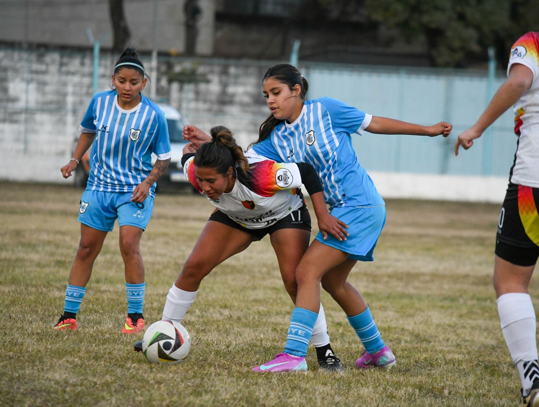 Sportivo Palermo ganó por penales y es finalista del Apertura.