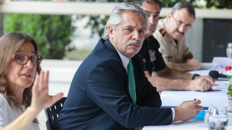 Alberto Fern&aacute;ndez - Reuni&oacute;n del COE