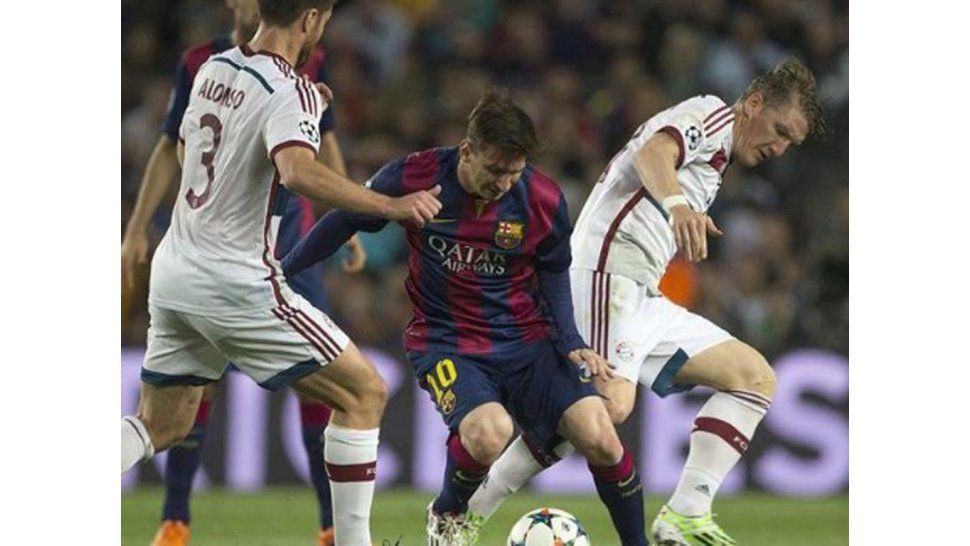 Dos goles de Messi
