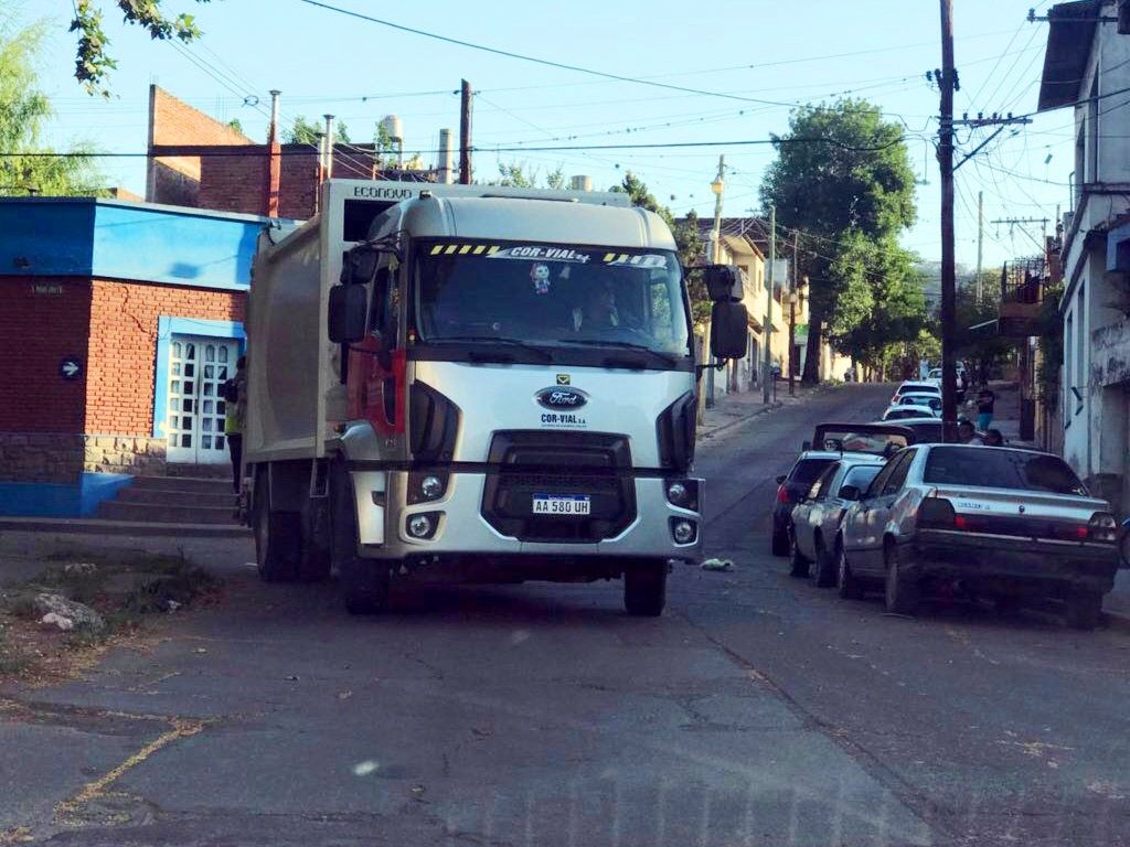 Camión en contramano en Cuyaya