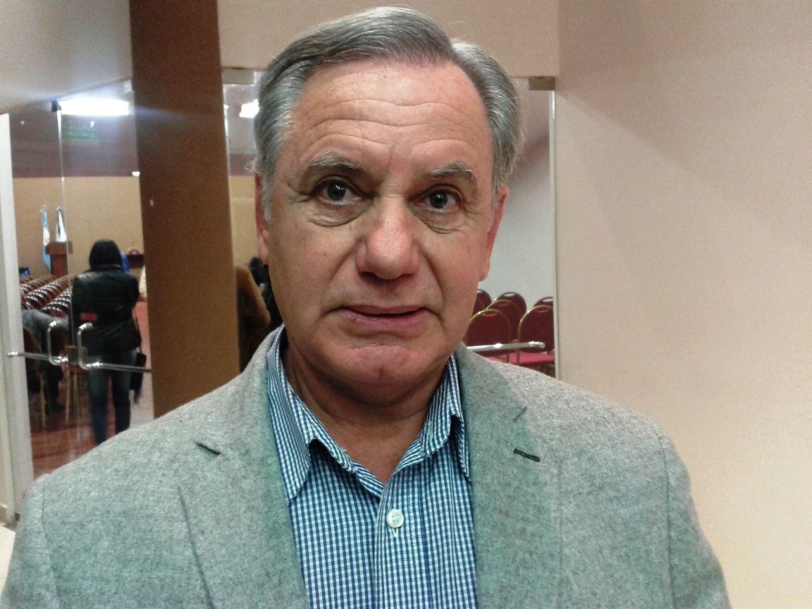 Daniel Almirón