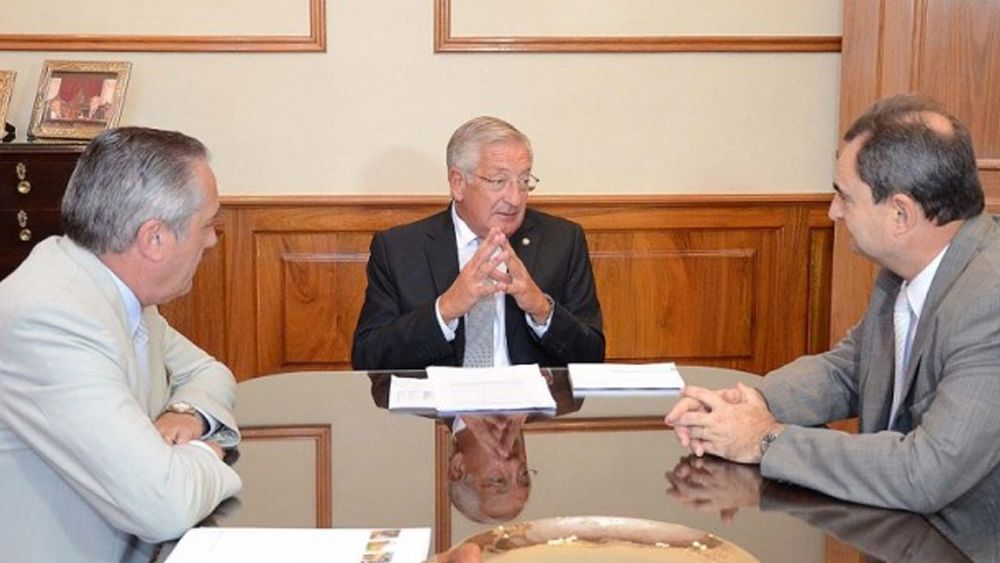 Fellner con directivos de EJESA