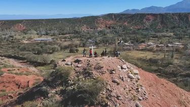 Los enormes muros del Talampaya oultan a Aicuña, una pequeña localidad con poco más de 200 habitantes.