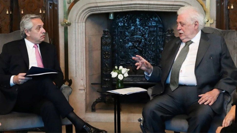 El presidente, Alberto Fernández, junto al ministro de Salud, Ginés González García. Hoy reforzaron medidas para prevenir la propagación del coronavirus.
