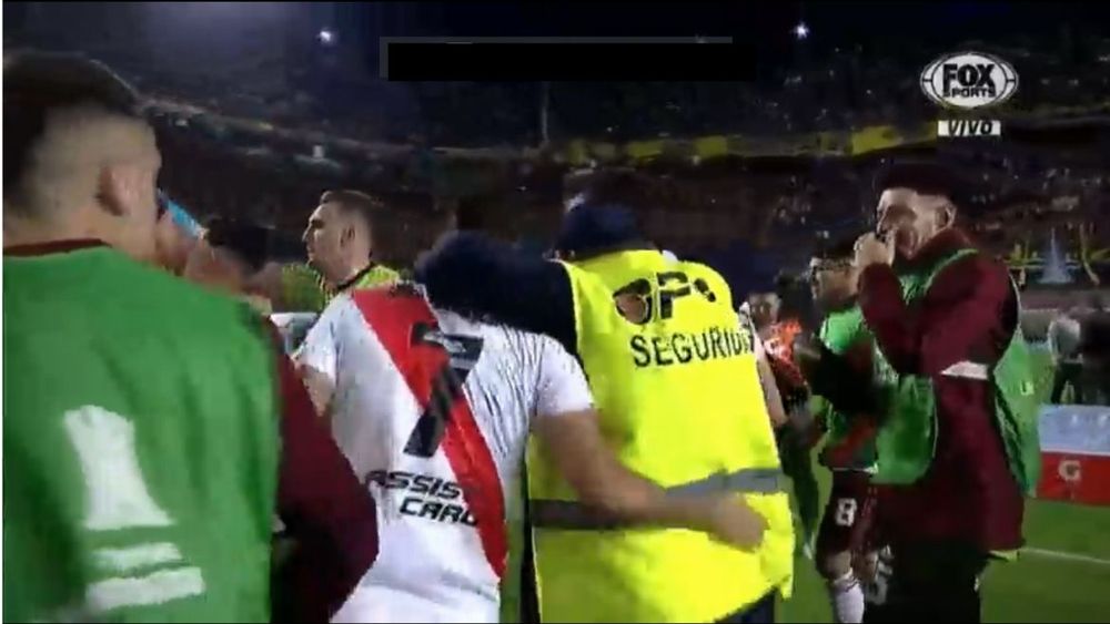El seguridad que celebró con los jugadores de River en La Bombonera fue despedido