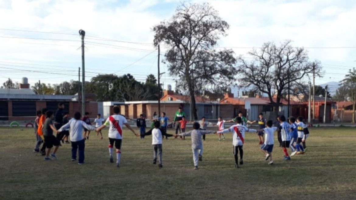 Todo Jujuy | Escuelita de Futbol Alejandro Serrano (1).jpg