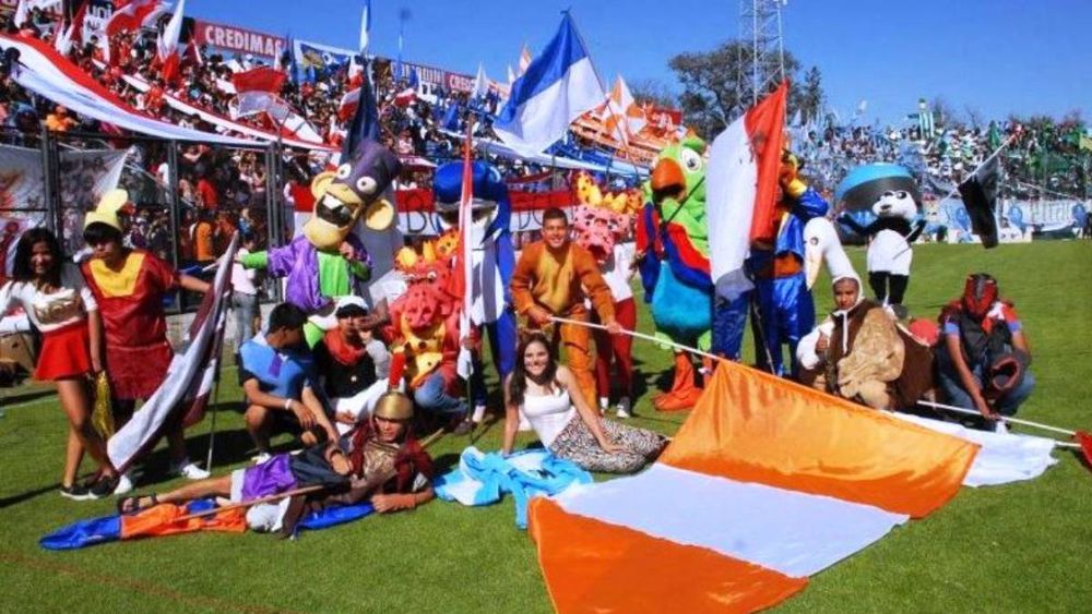 Las mascotas de los colegios podrían participar por primera vez de una competencia en la FNE