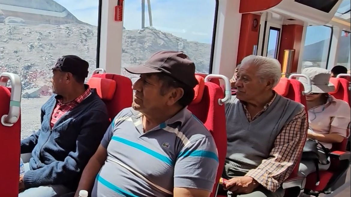 Pasajeros del primer viaje.