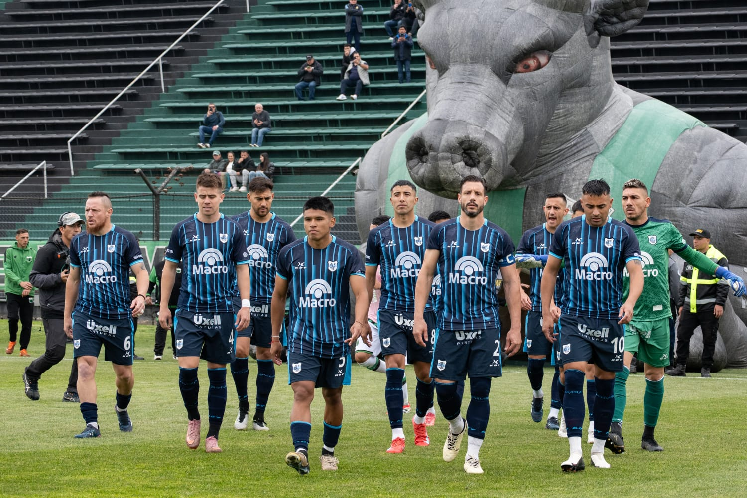 Gimnasia de Jujuy ganó en Mataderos y quedó tercero en la Zona B
