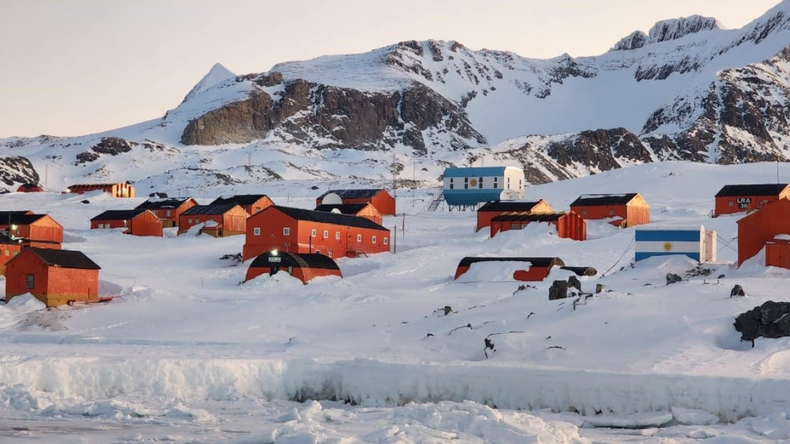 Base Esperanza - Antártida - Foto de archivo Base Esperanza - Antártida - Foto de archivo
