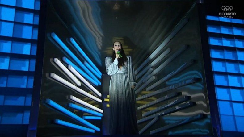 Angela Torres canta el himno en los JJOO2018