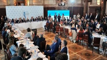 El dictamen se demoró más de lo esperado por el Gobierno por el extenso diálogo con varios senadores opositores.