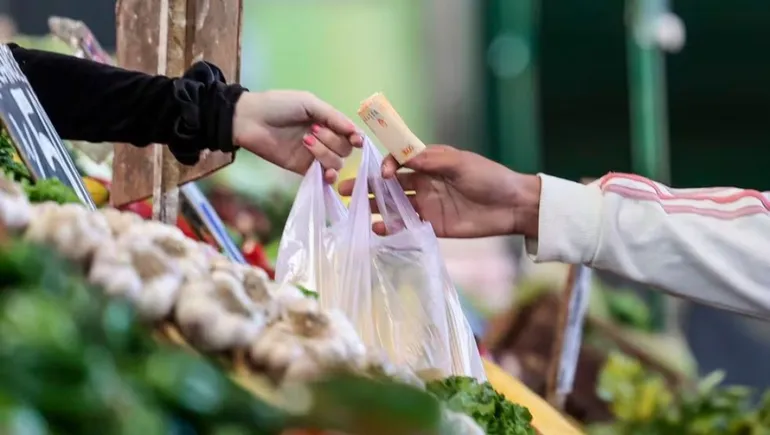 la suba de alimentos persiste en marzo y la inflacion podria subir