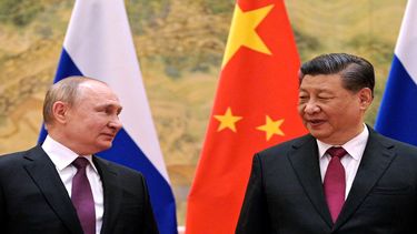 La gira de Li ilustra el compromiso de China con la promoción de la paz, destacó Wang.