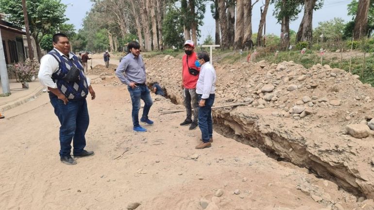 Fraile Pintado: avance de obras de cloacas en dos barrios