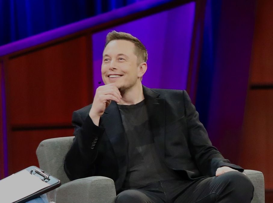 Dueño de Twitter. Elon Musk durante una charla de TEDx. Compró la red social del pajarito por US$ 44.000 millones.