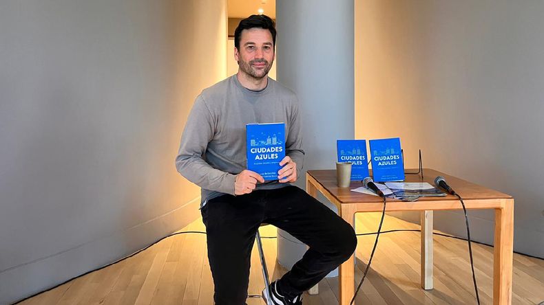Presentaron el libro Ciudades Azules