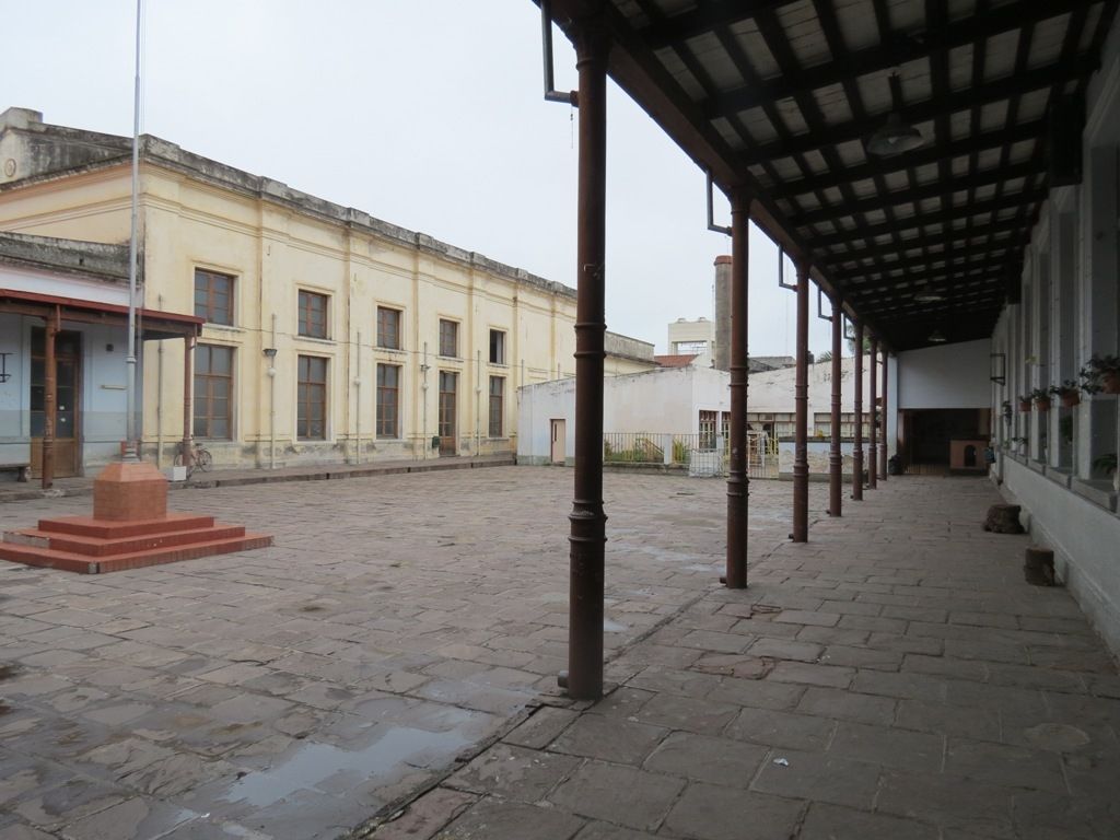 Patio Escuela Belgrano