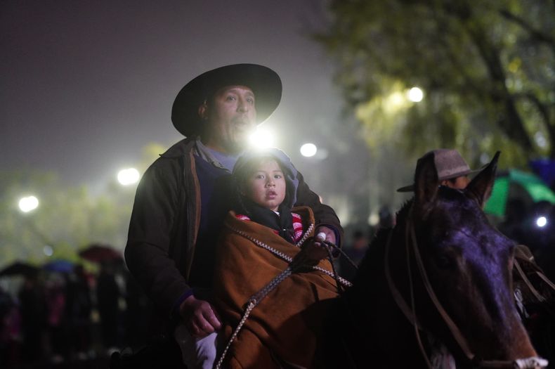 Jujuy vivió una multitudinaria Marcha Evocativa en honor al Éxodo Jujeño