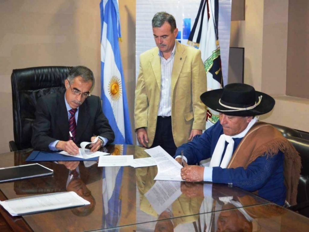 Firmaron convenio