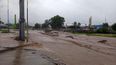 Las lluvias que comenzaron durante la madrugada mantienen en estado de alerta a buena parte de la provincia.