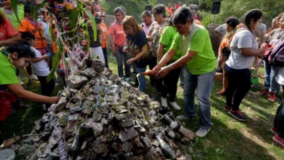 Está permitido solamente 20 personas por comparsa.