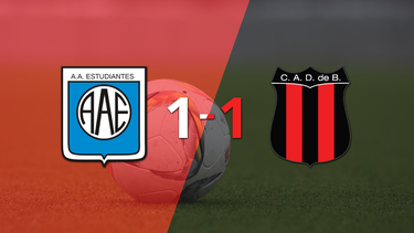 Enzo González rescata a Def. de Belgrano con un gol agónico ante Estudiantes (RC)