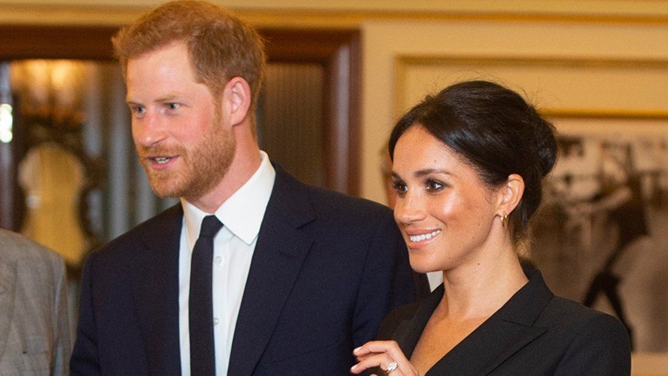 Meghan Markle se salió del protocolo e hizo sonrojar al príncipe Harry