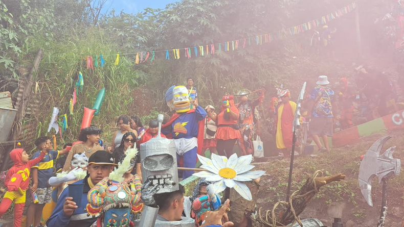 Carnaval en el Chingo: el barrio que se llena de color
