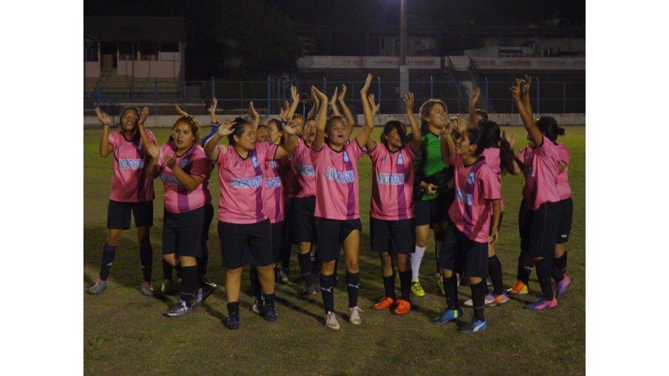 Universitario festejó