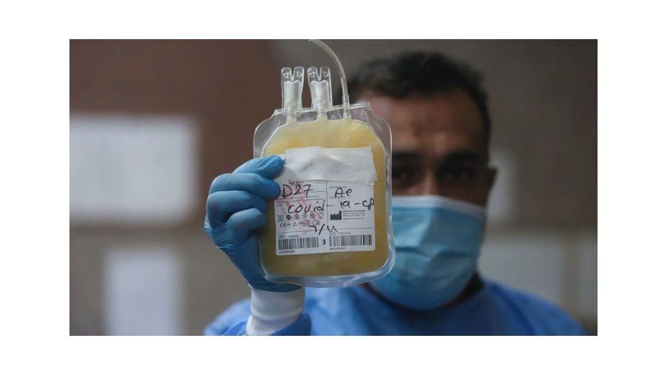 Toda persona que sea seleccionada por su equipo médico para la donación de plasma será debidamente informada de las condiciones de la investigación y será su decisión participar del ensayo clínico (REUTERS/Essam Al-Sudani)
