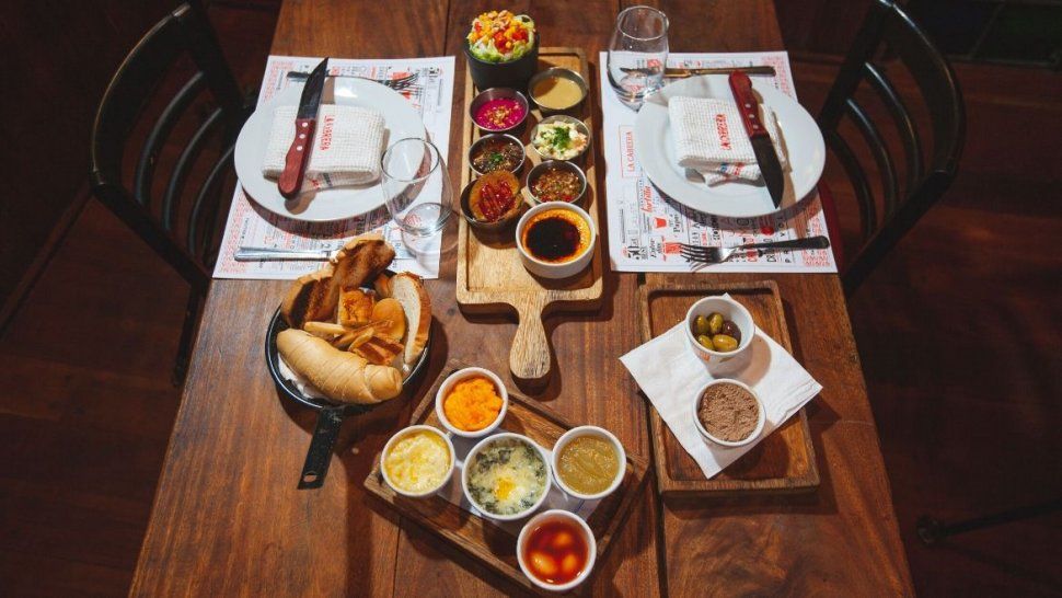 Inauguran La Cabrera con una cena preparada a seis manos