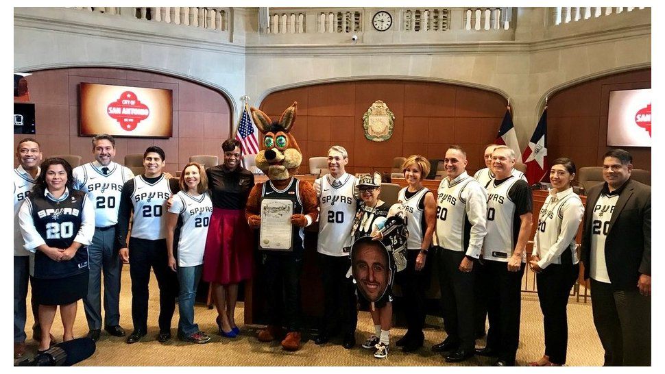 Manu Ginóbili y el emotivo homenaje de la ciudad de San Antonio