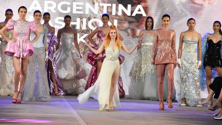 Verónica de la Canal en el Jujuy Argentina Fashion Week