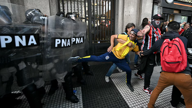 Tras los incidentes, el Gobierno busca impulsar una Ley Anti-Barras