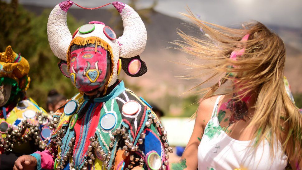 Más inversión al turismo jujeño: erque, charango, bombo ¡y un museo del Carnaval!