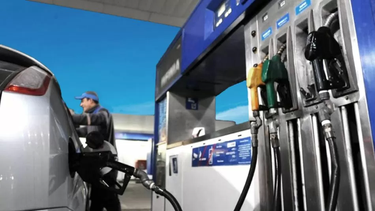Desde este miércoles aumentó la nafta y el gasoil un 4%