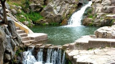 El Volcán, es un pueblo que se encuentra a 18 km de la ciudad de San Luis. El Volcán, es un pueblo que se encuentra a 18 km de la ciudad de San Luis.