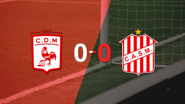 Dep. Morón no pudo con San Martín (T) y empataron sin goles