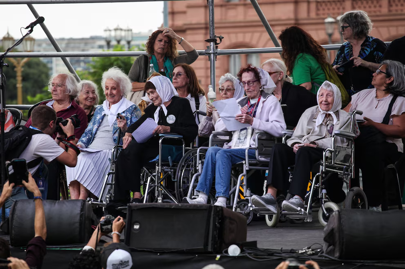Estela de Carlotto abrió el acto central por el Día de la Memoria