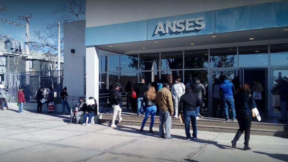 Anses y el cronograma de pagos por el feriado del lunes