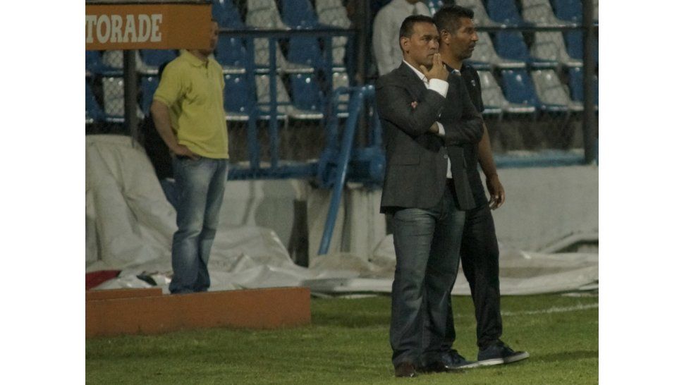 Gamboa pensativo