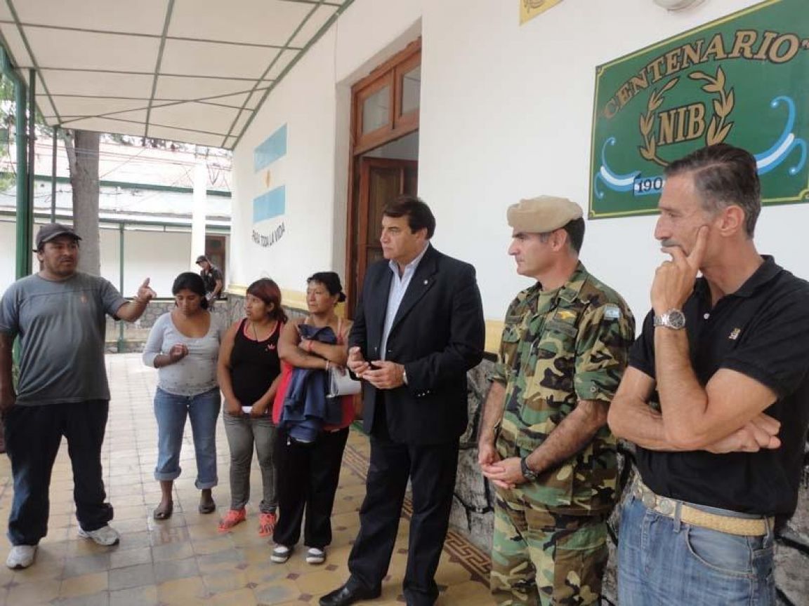 Visita a evacuados