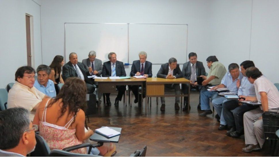 Reunión con los gremios